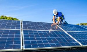 Installation et mise en production des panneaux solaires photovoltaïques à Mesanger